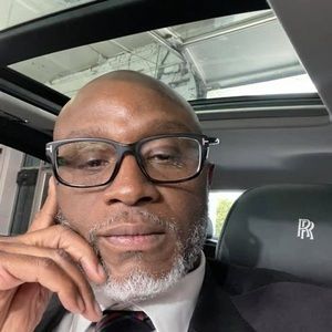 Meet your Posher, Randall